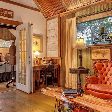 Pet-Friendly Wimberley Cabin With Fire Pit And Hot Tub מראה חיצוני תמונה
