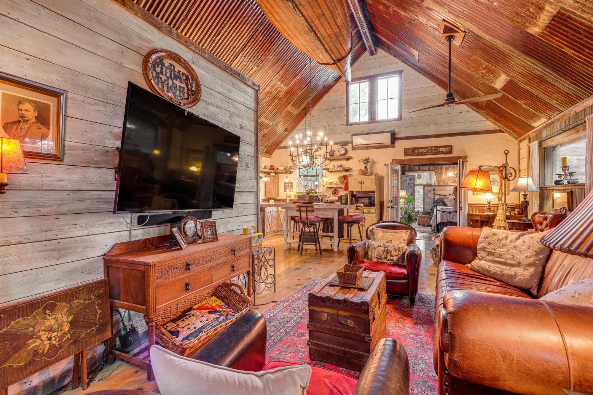 Pet-Friendly Wimberley Cabin With Fire Pit And Hot Tub מראה חיצוני תמונה
