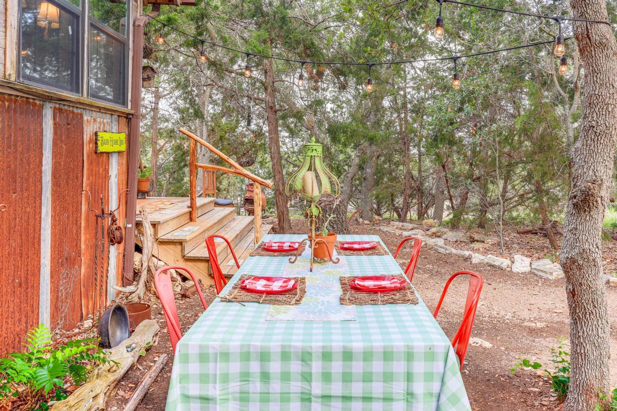 Pet-Friendly Wimberley Cabin With Fire Pit And Hot Tub מראה חיצוני תמונה
