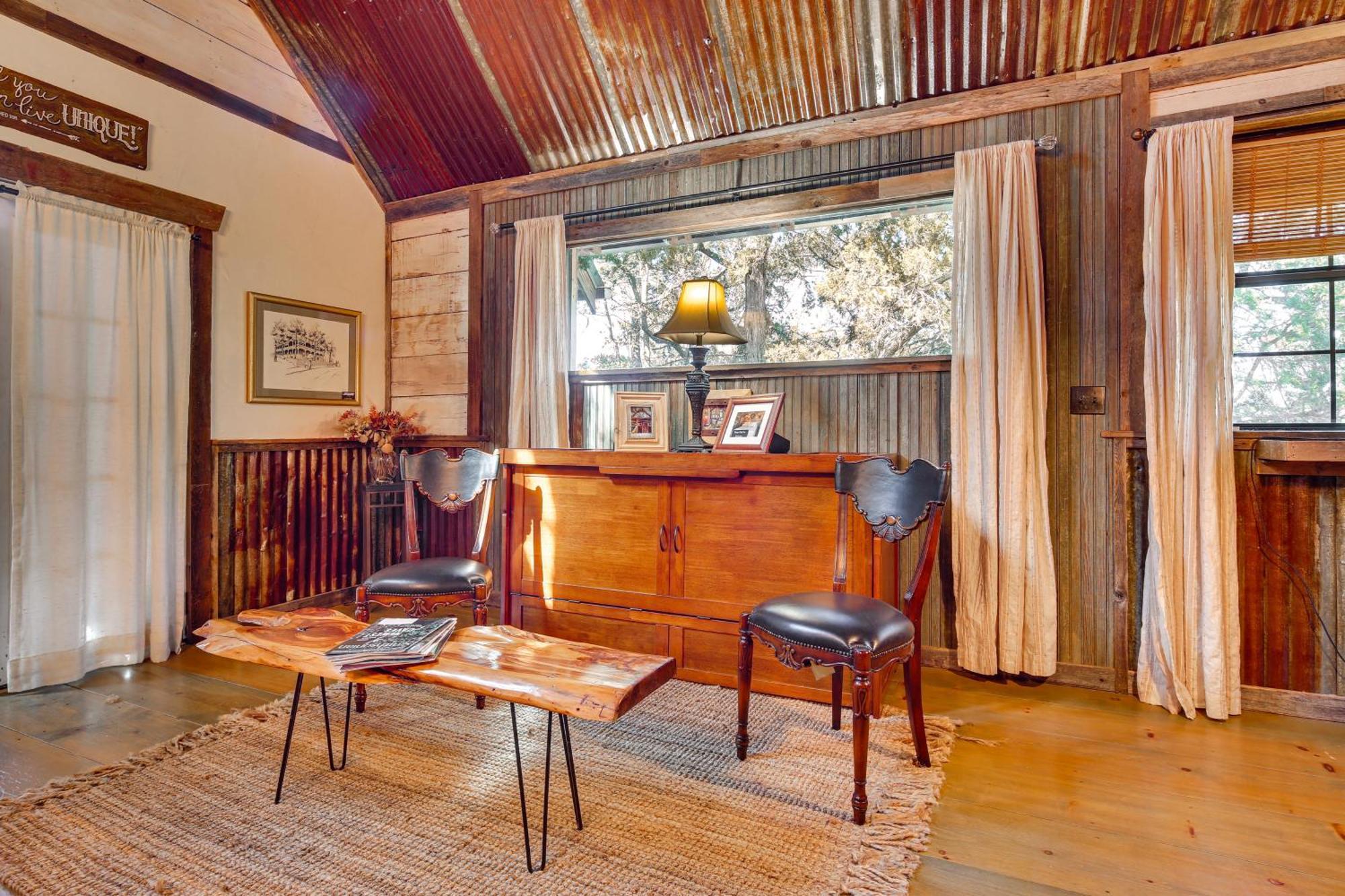 Pet-Friendly Wimberley Cabin With Fire Pit And Hot Tub מראה חיצוני תמונה