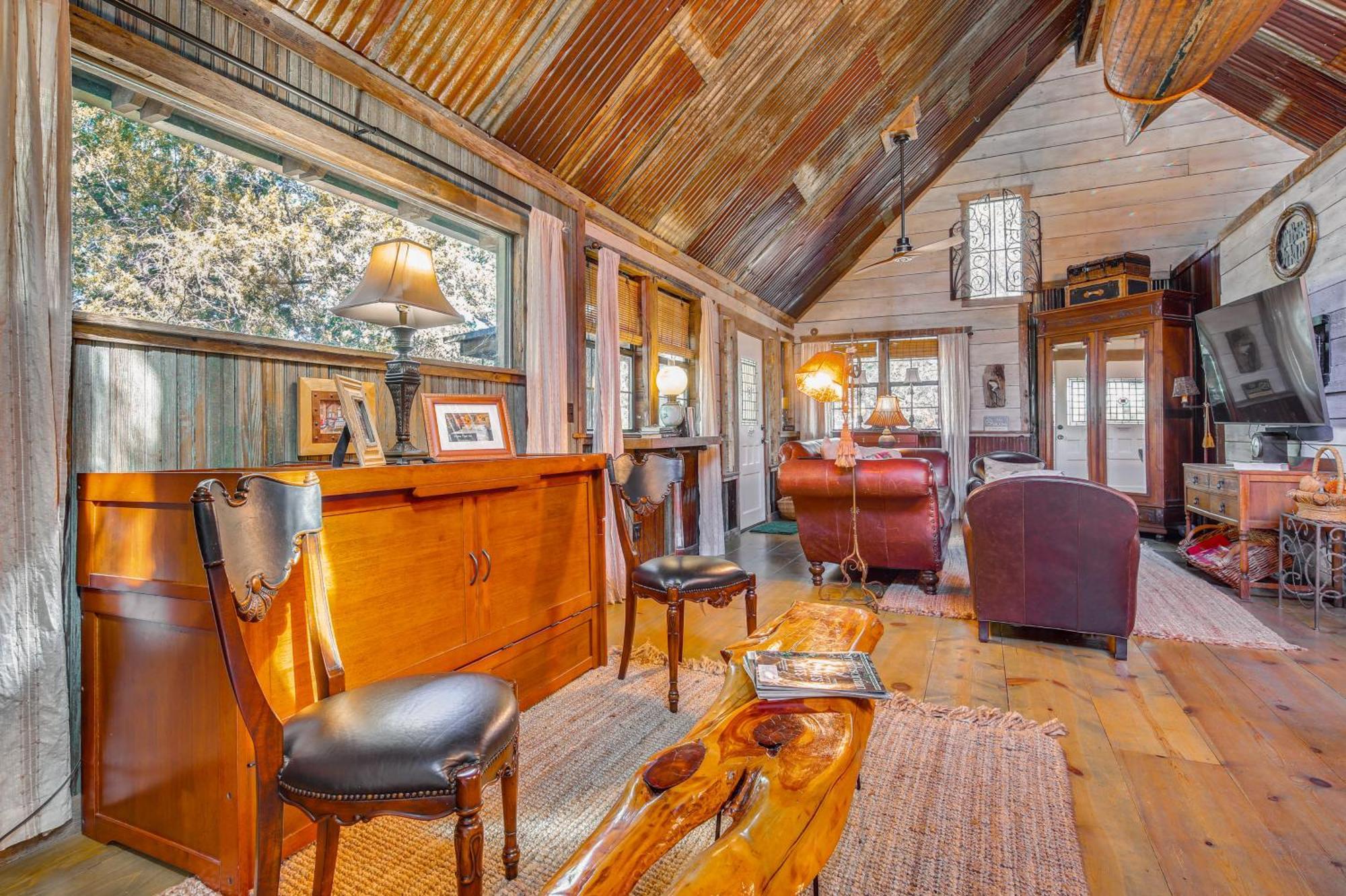Pet-Friendly Wimberley Cabin With Fire Pit And Hot Tub מראה חיצוני תמונה